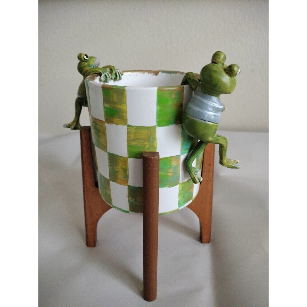 Ceramic Pot 4 1/2" With 6" Wooden Stand Checked With Two Hanging Frogs